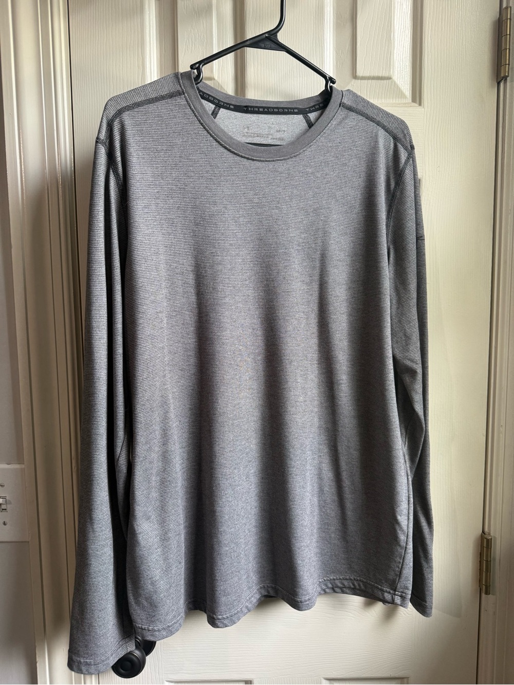 Under Armour Men's Long Sleeve Crew Neck Shirt - Gray